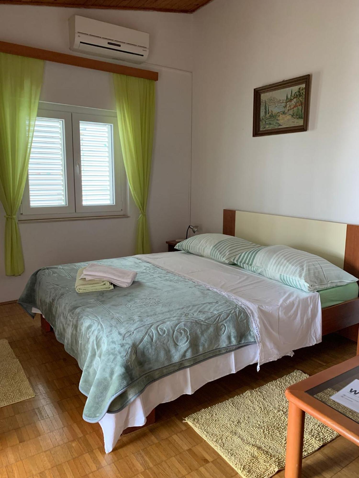 Captain'S House Baška Voda Kültér fotó